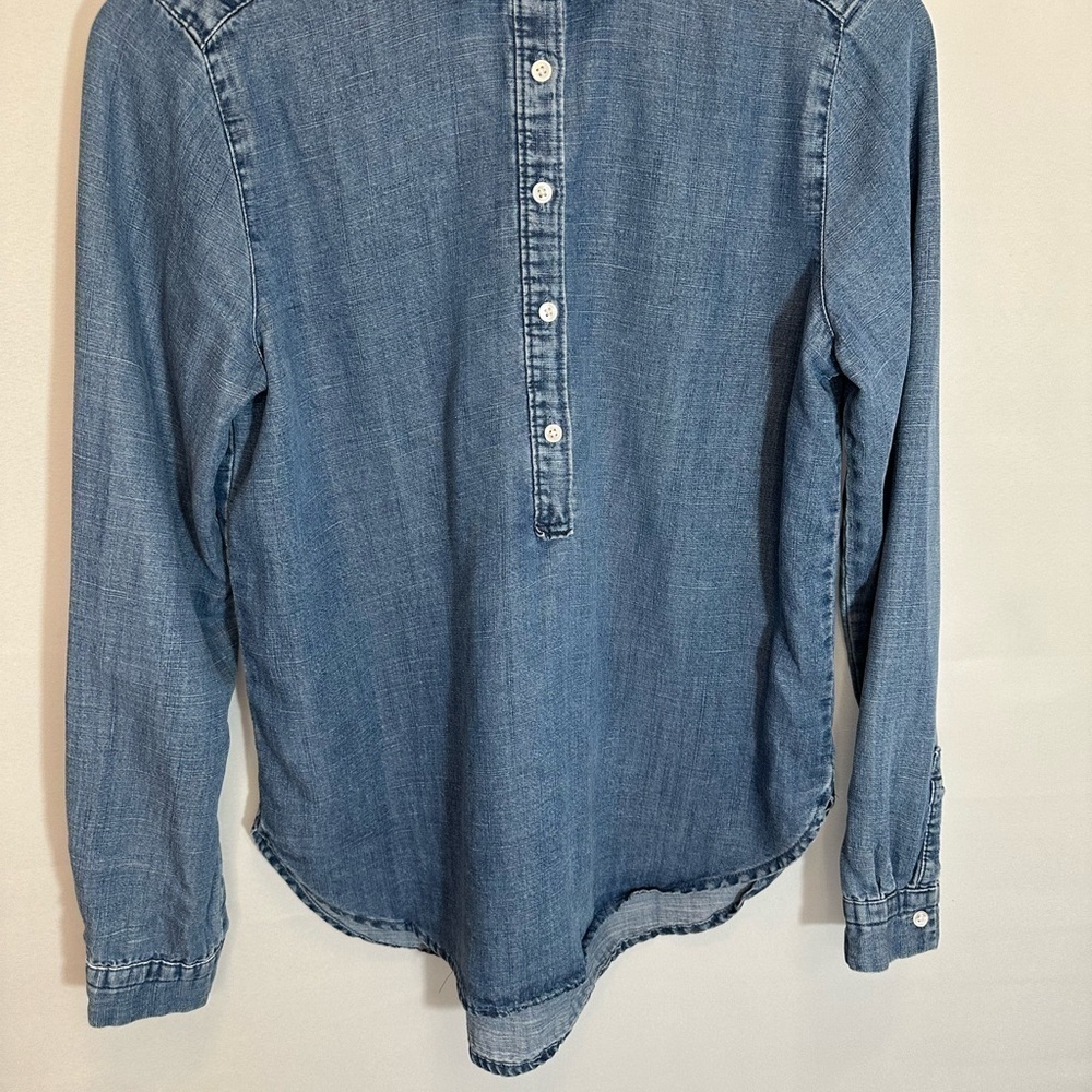 Ann Taylor Loft Womens Petite SP Shirt Blouse Top Chambray Denim Lightweight - Picture 4 of 9